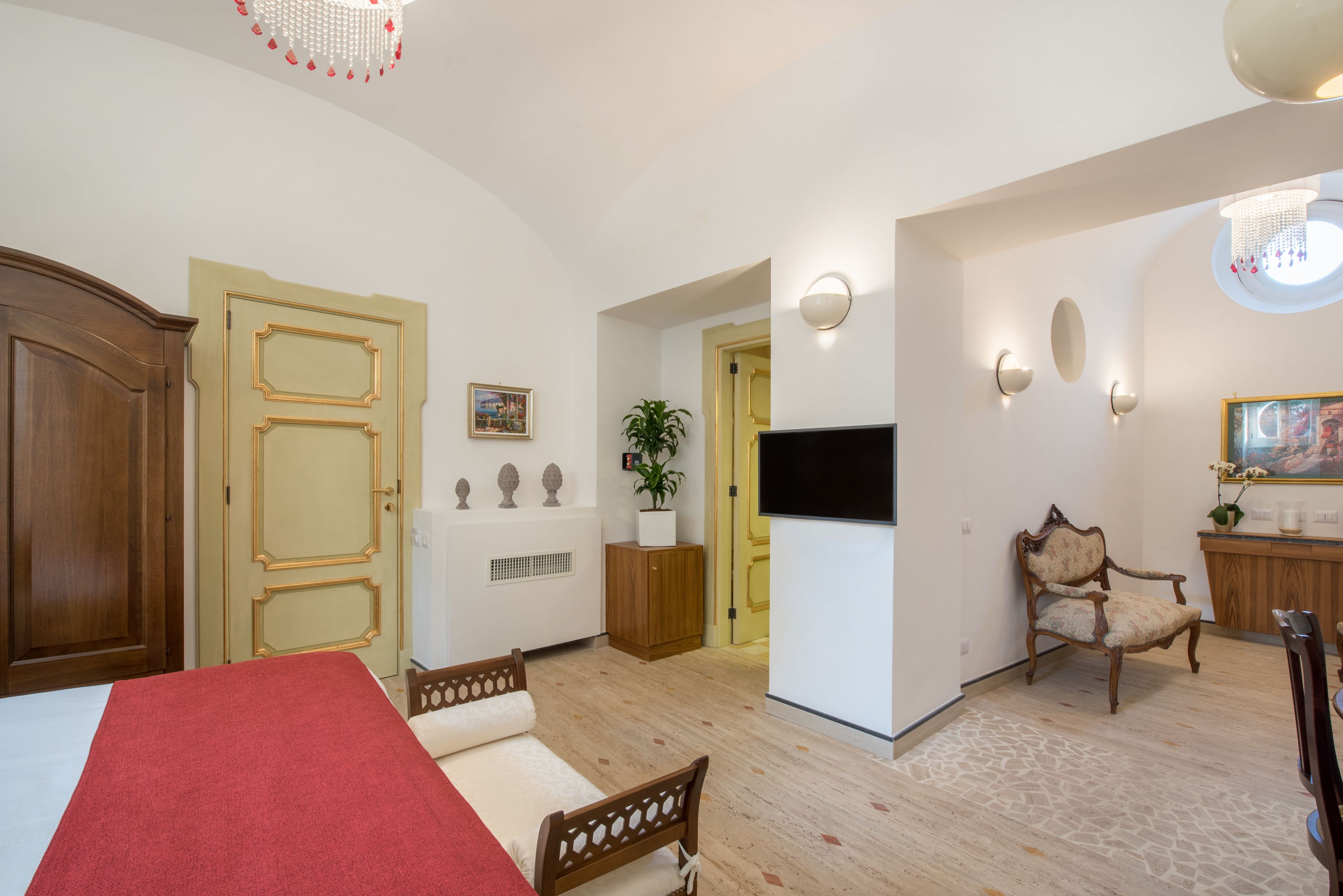 Chambre classique | Literie de qualité, couette en duvet, minibar, coffre-fort