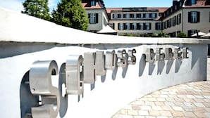 A building with a sign that reads "CROSS BERGE". - Schloss Berge (Gelsenkirchen)