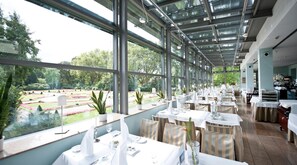 Lunch and dinner served - Schloss Berge (Gelsenkirchen)