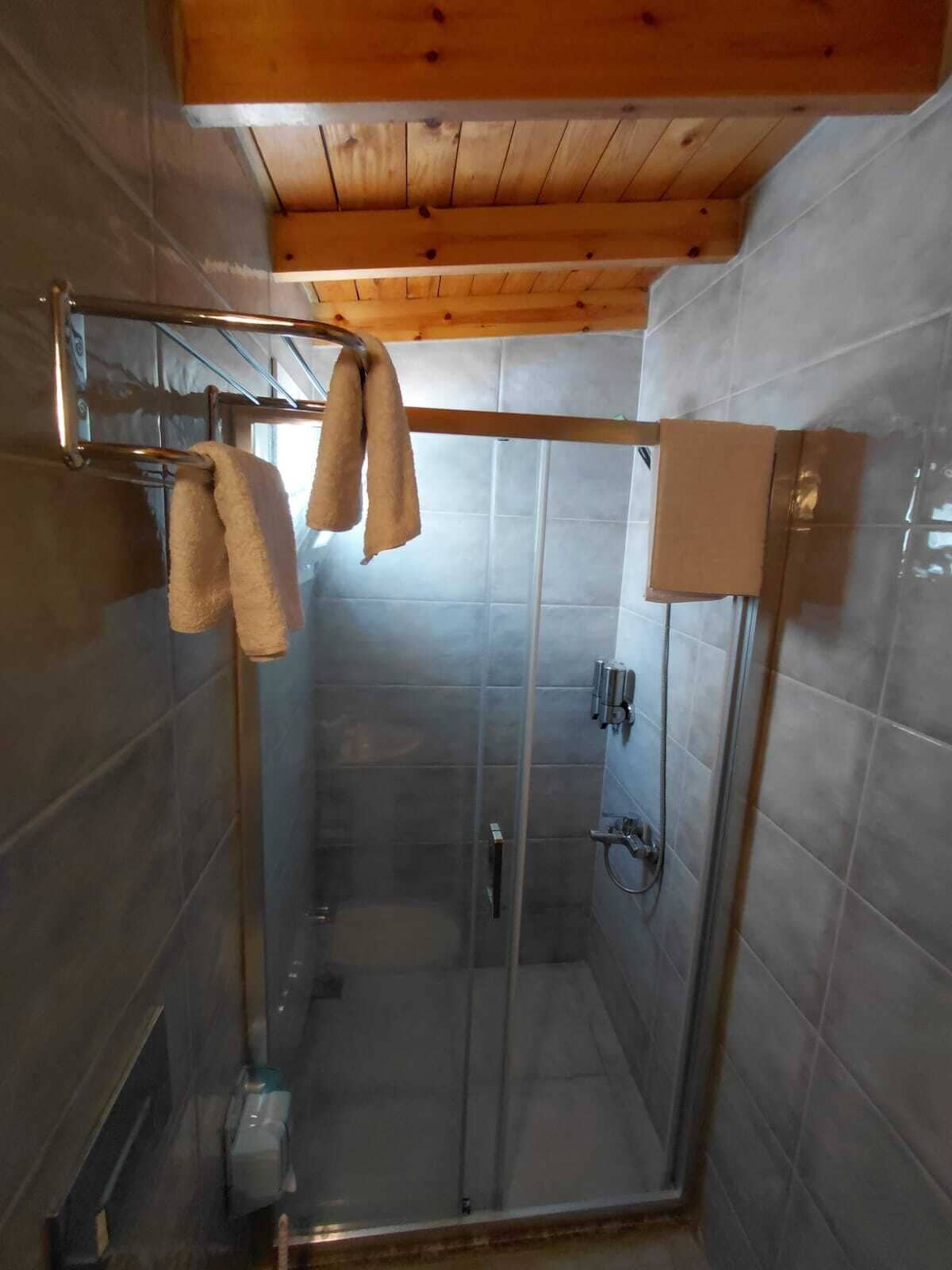 superior double room | bathroom | shower, free toiletries, hair dryer, slippers