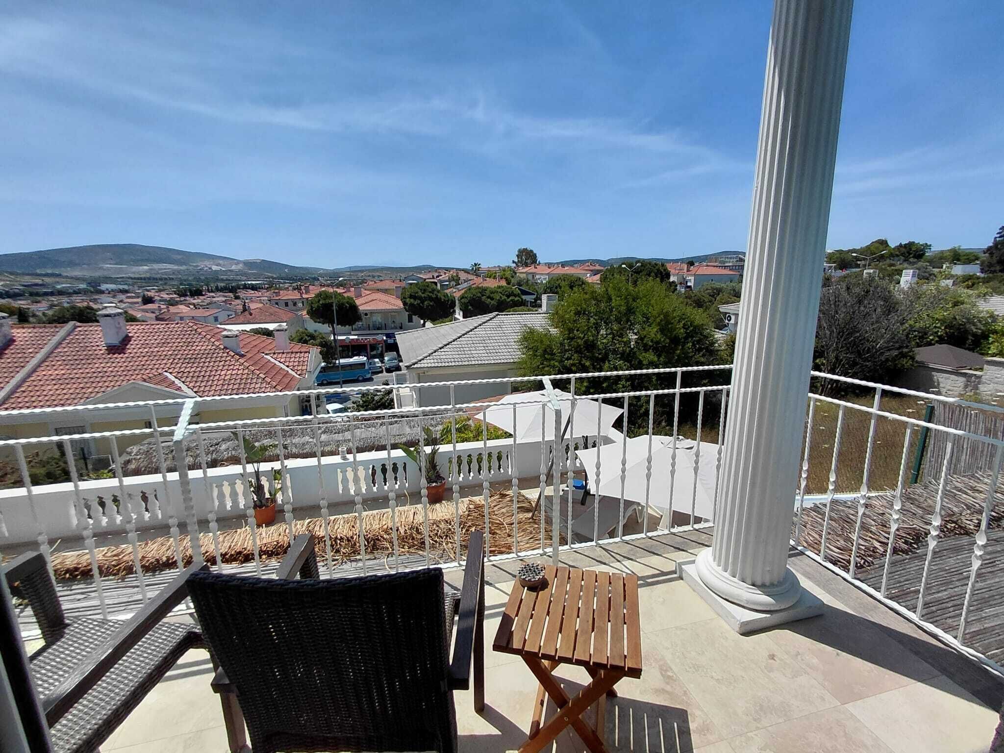 deluxe double room, balcony | premium bedding, desk, iron/ironing board, free wifi