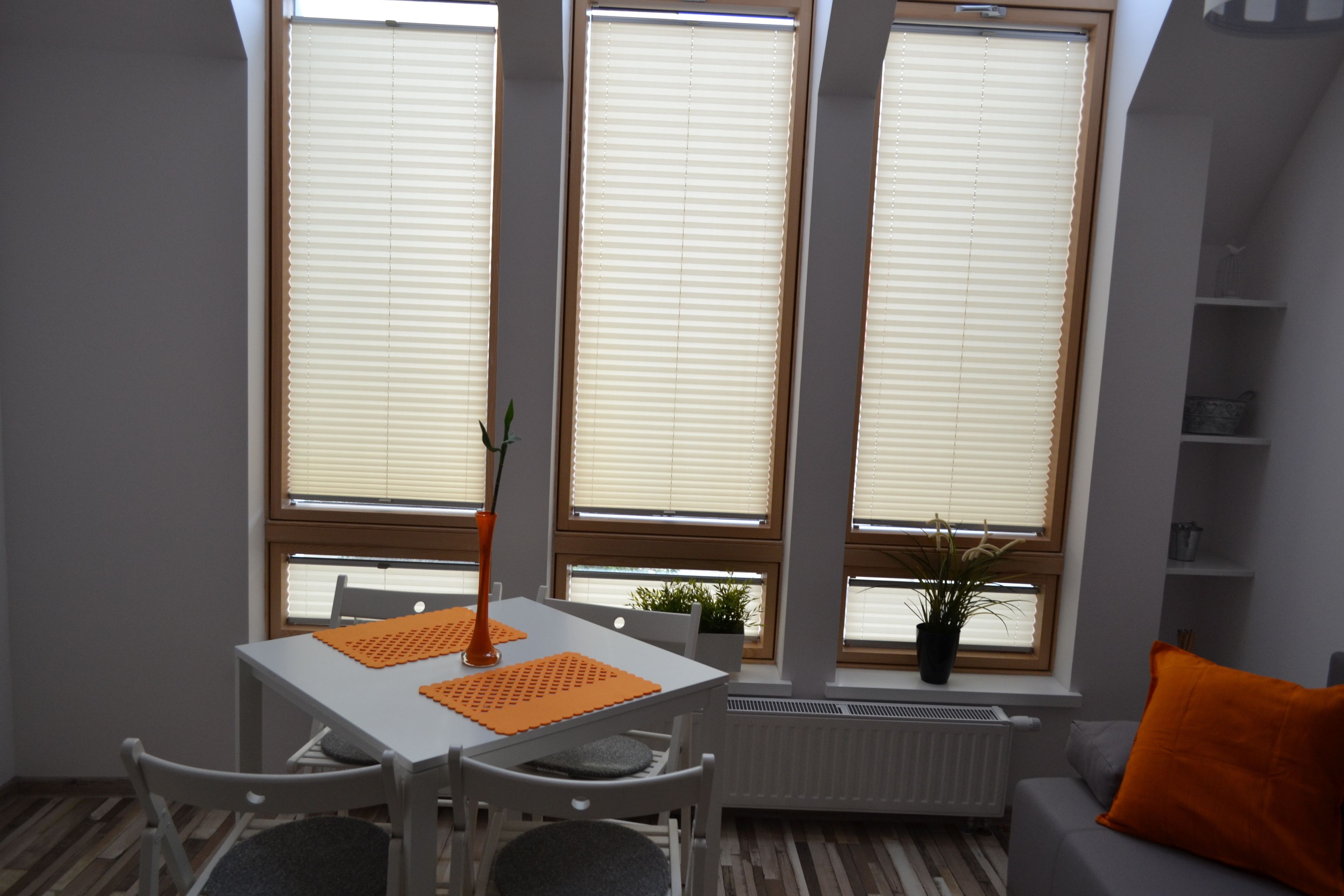 Studio (Kurkowa Street 4) | Essbereich im Zimmer