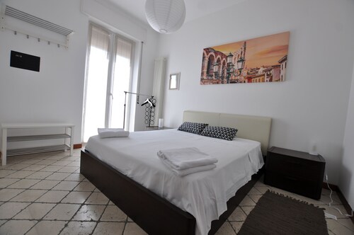 Gatto Romeo Apartments