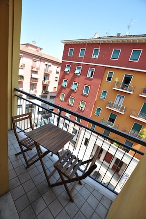 Apartment, 2 Schlafzimmer | Balkon