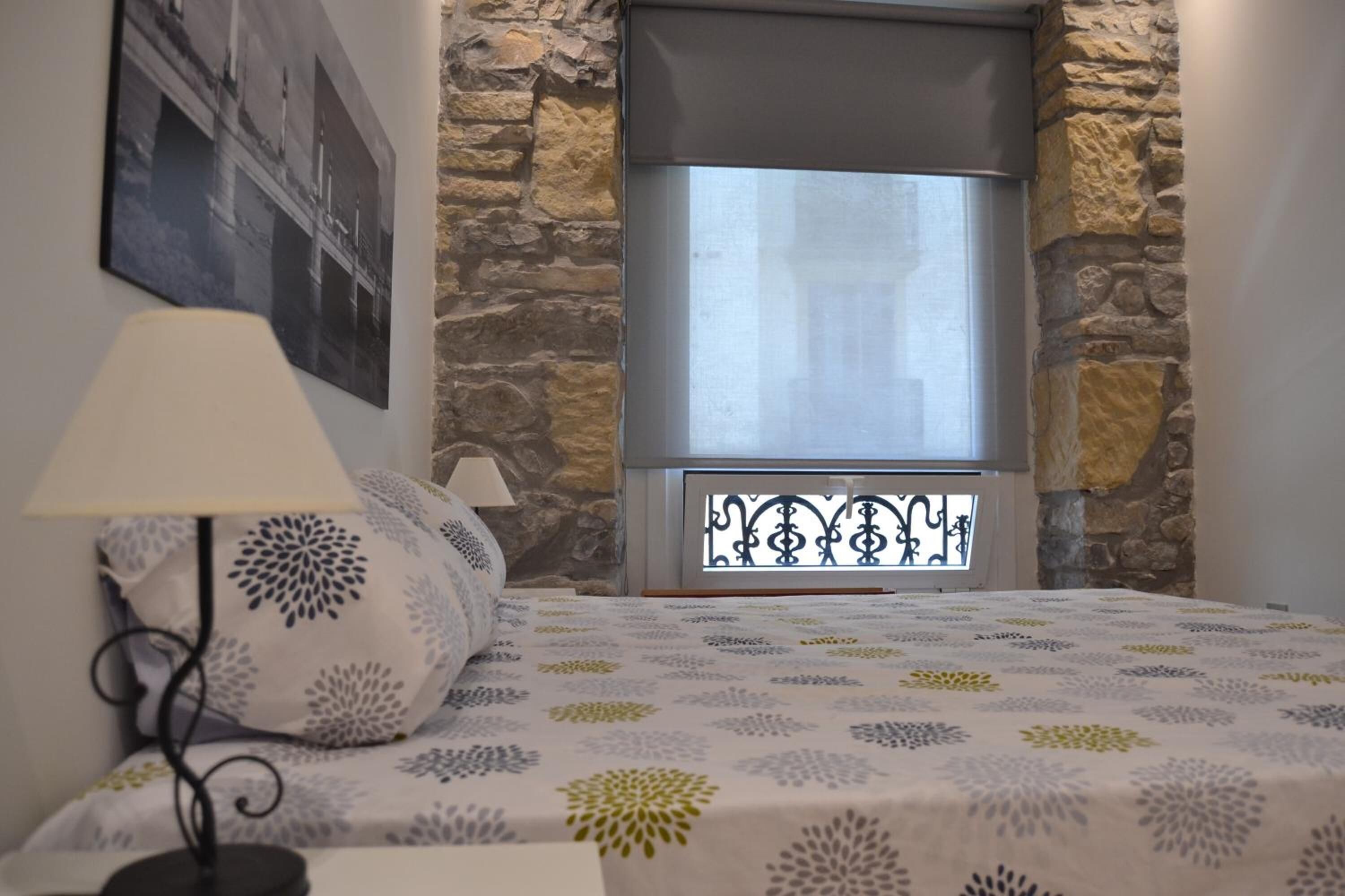 Ropa de cama de alta calidad y camas con efecto memoria 