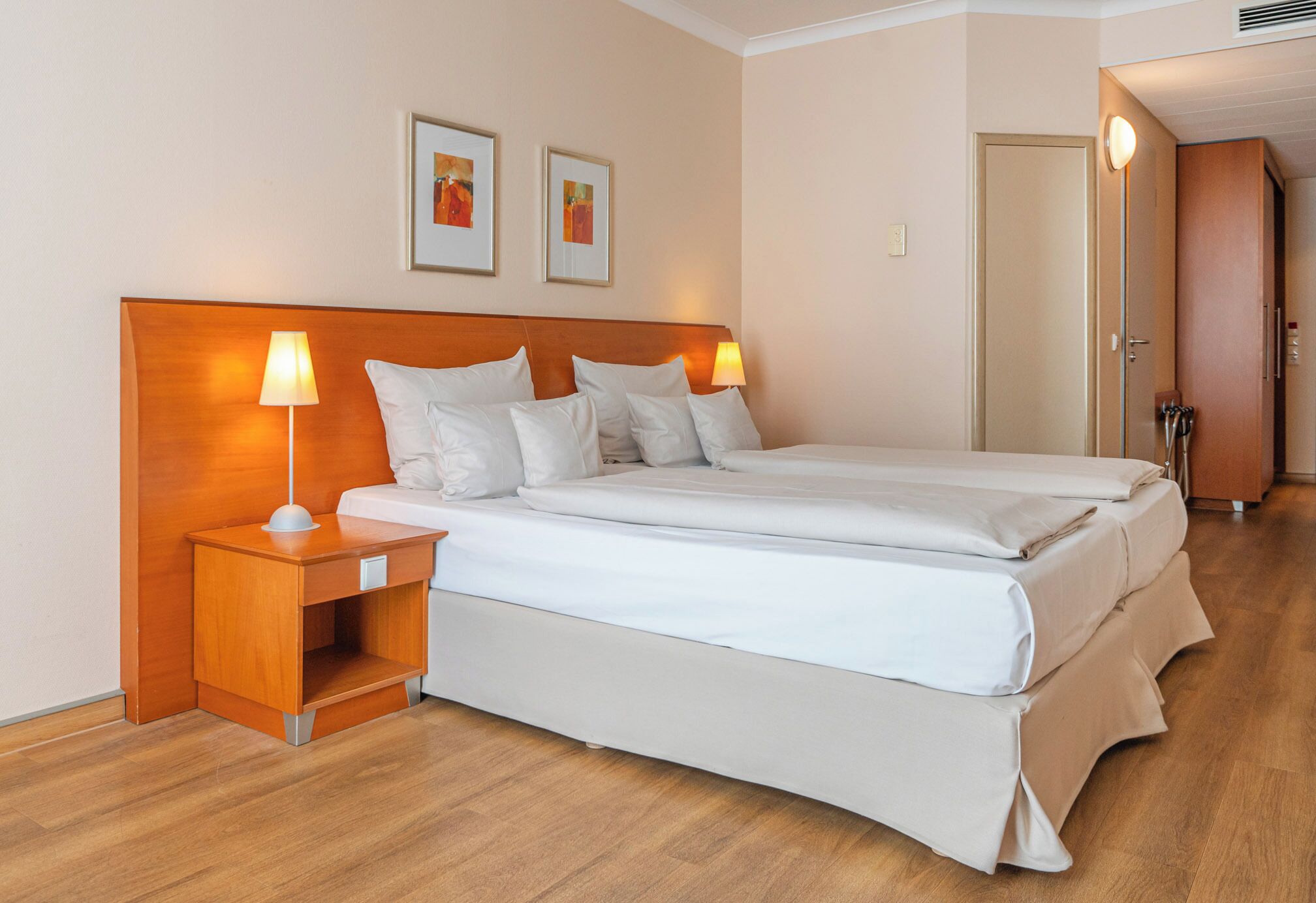 comfort room, 2 single beds, garden view | 1 bedroom, hypo-allergenic bedding, desk, laptop workspace