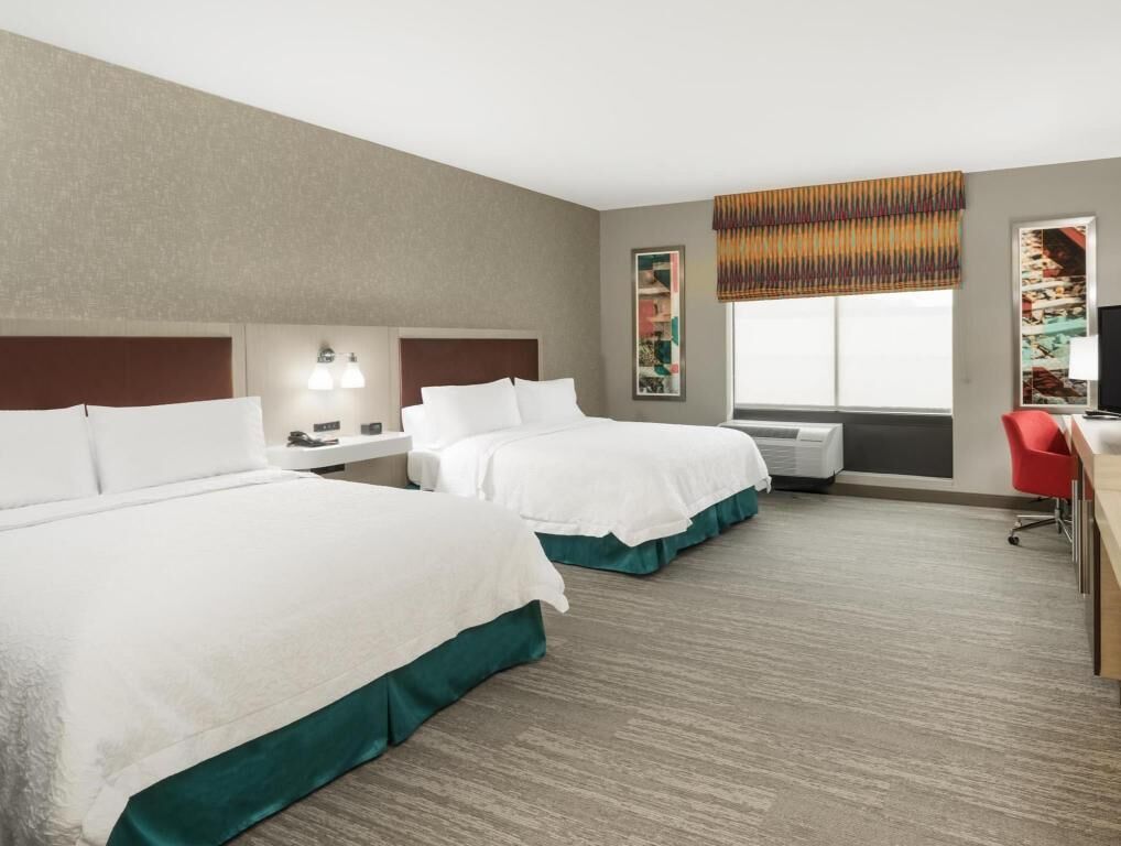 Premium bedding, iron/ironing board, free cribs/infant beds, free WiFi