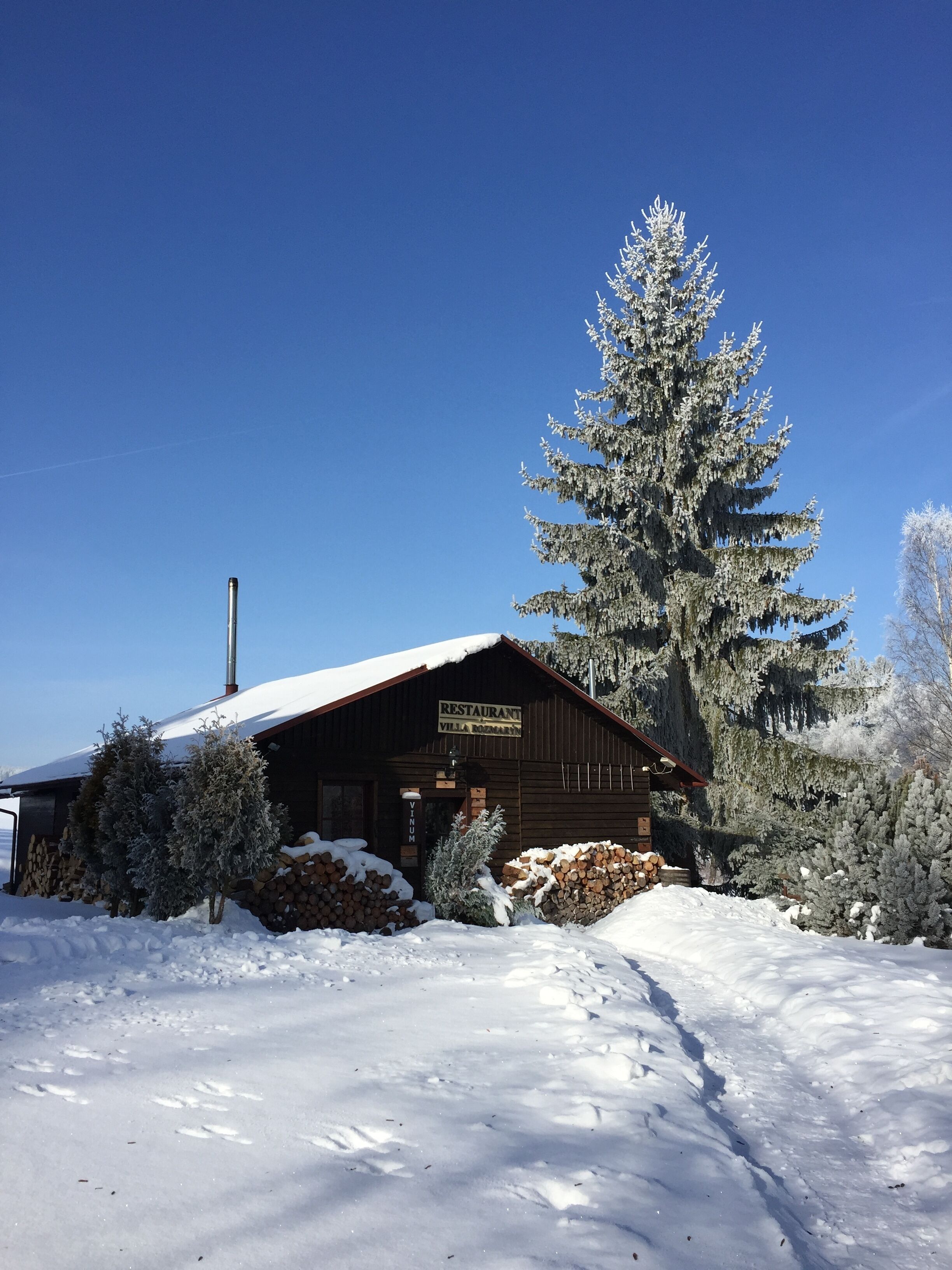 المنشأة من الخارج