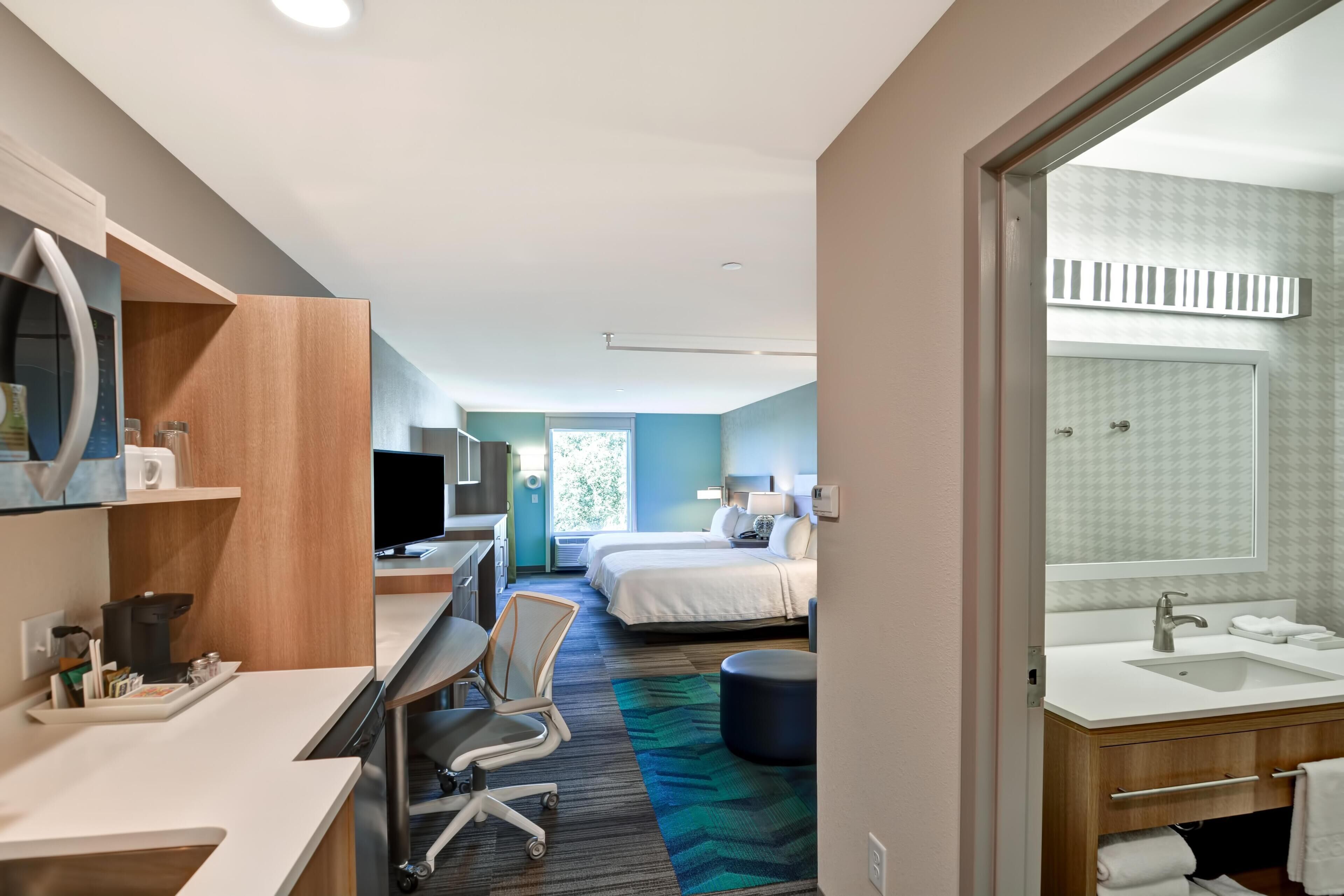 Photo - Home2 Suites By Hilton Tampa USF Near Busch Gardens