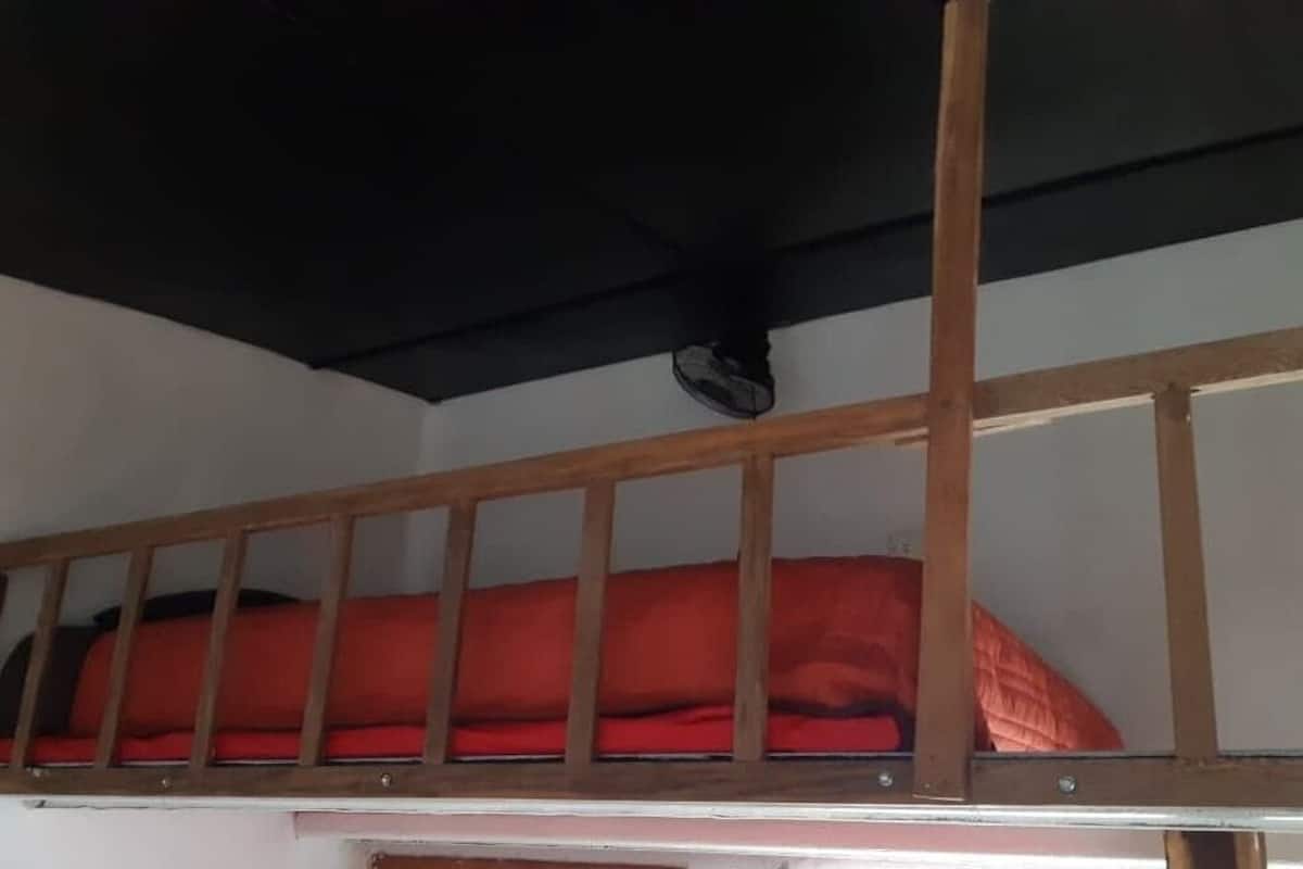 Tabla de planchar con plancha y wifi gratis