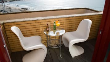 Duplex luxo, 3 quartos, vista para o mar | Sacada