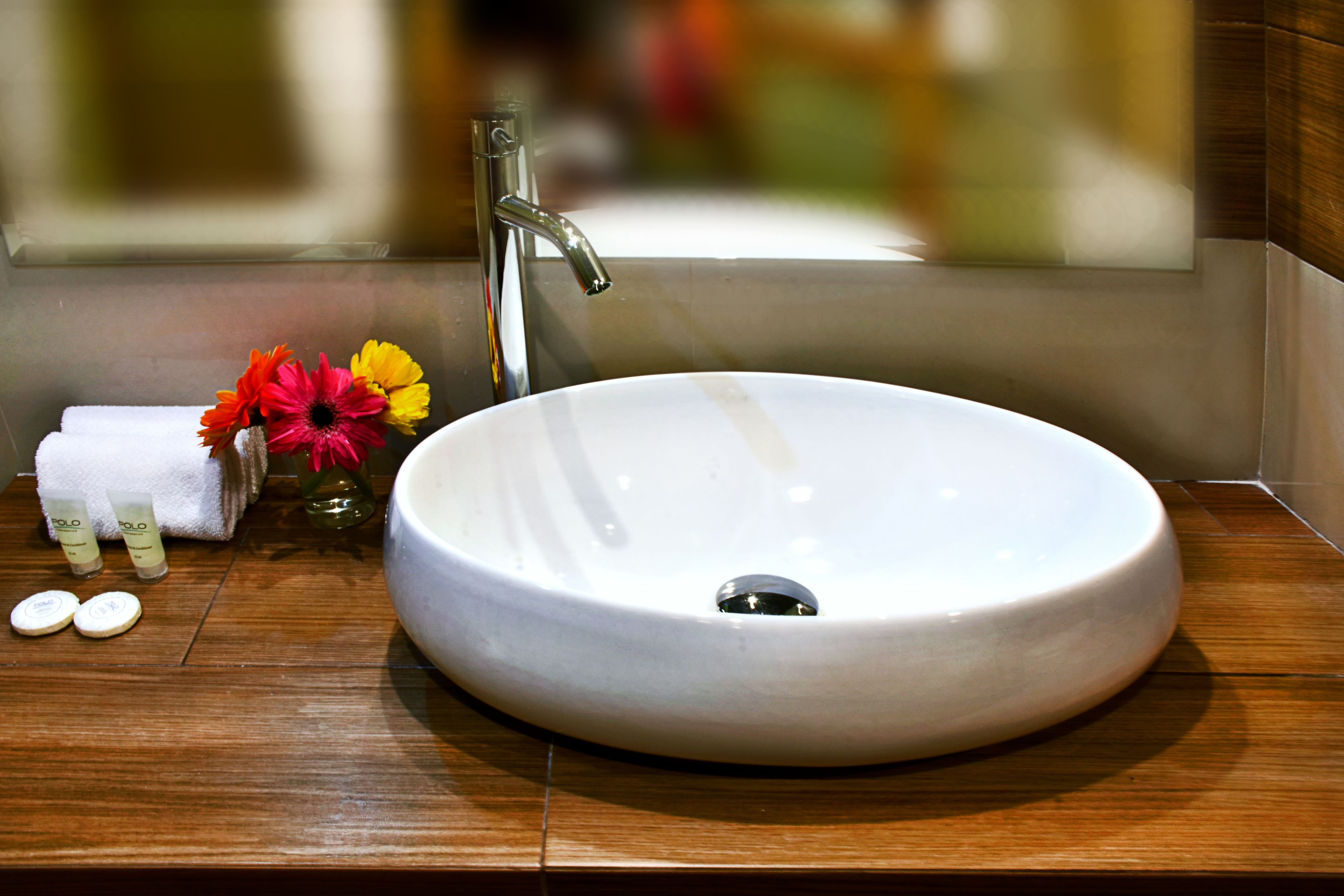 double room | bathroom sink
