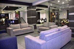 Sala de estar en el lobby