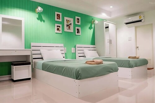 UJ Apartment