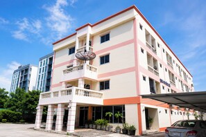Exterior - UJ Apartment (Chonburi)