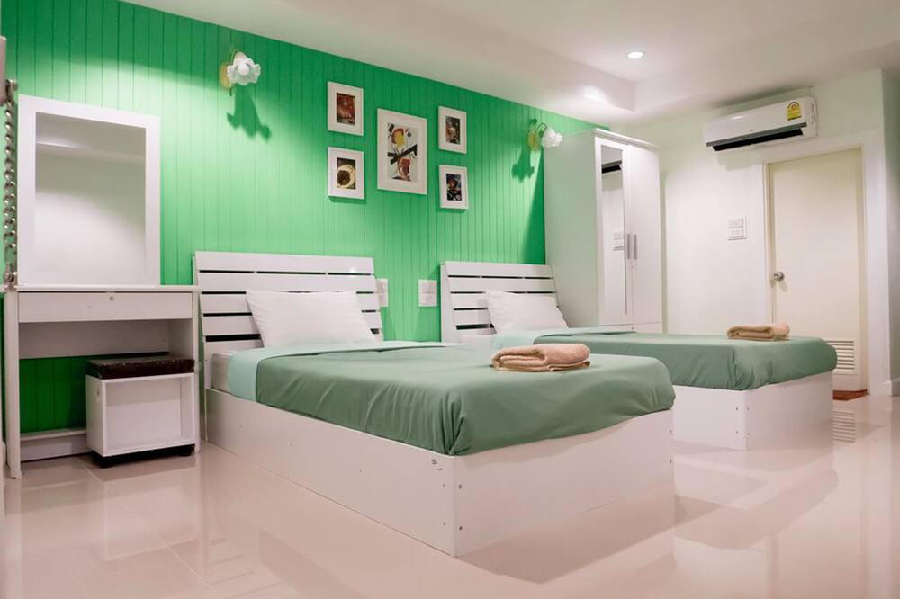 UJ Apartment