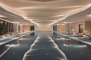 Indoor pool - Hilton Shenyang (Shenyang)