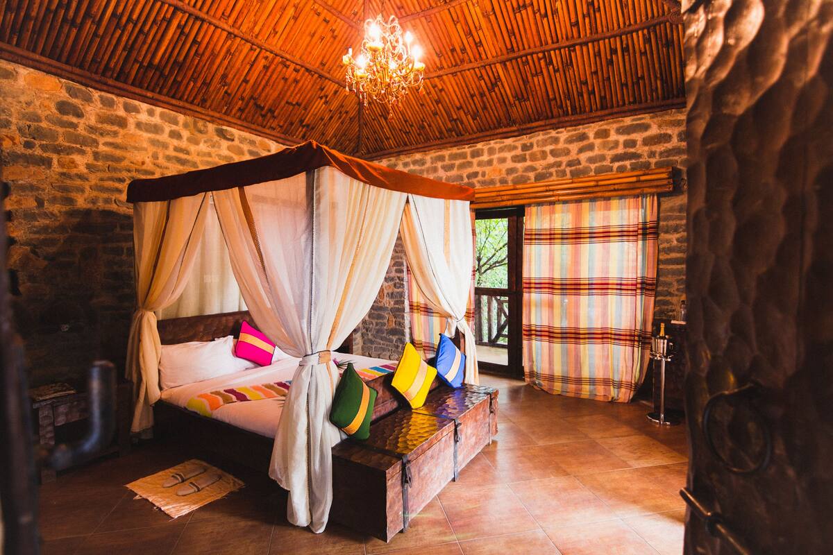 executive suite | minibar, in-room safe, desk, free wifi