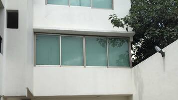 Standard Double Room, 6 Bedrooms | 1 bedroom, down comforters, individually furnished, desk