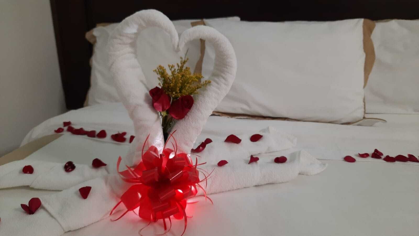 signature room | 1 bedroom, down duvets, individually furnished, desk