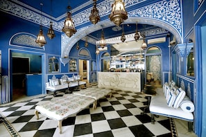 Bar (di properti)