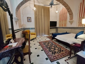 Kamar