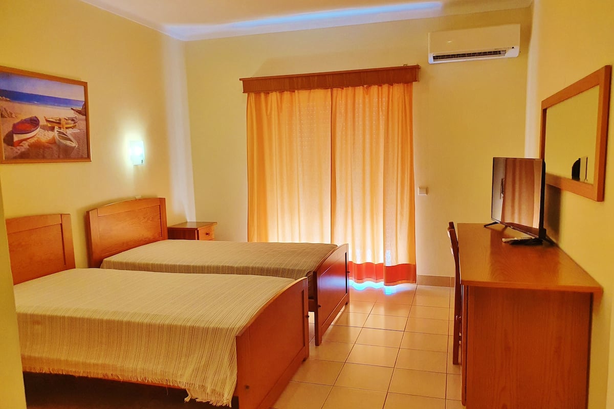 Double Room, Balcony | Free WiFi, bed sheets