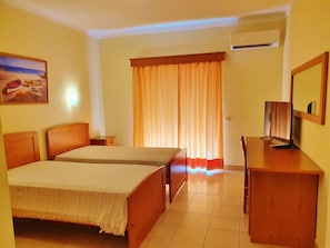 Kamar Double, balkon | Wi-Fi gratis dan seprai linen