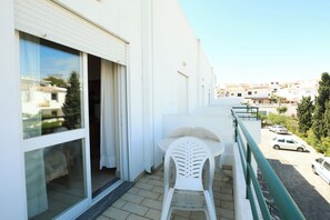 Triple Room, Balcony | Free WiFi, bed sheets - Rialgarve (Faro)