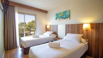 In-room safe, desk, free WiFi, bed sheets