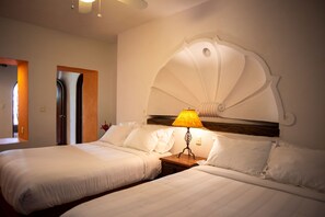 Svit - 2 dubbelsängar | Sängtillbehör av högsta kvalitet, mörkläggningsgardiner och sängkläder