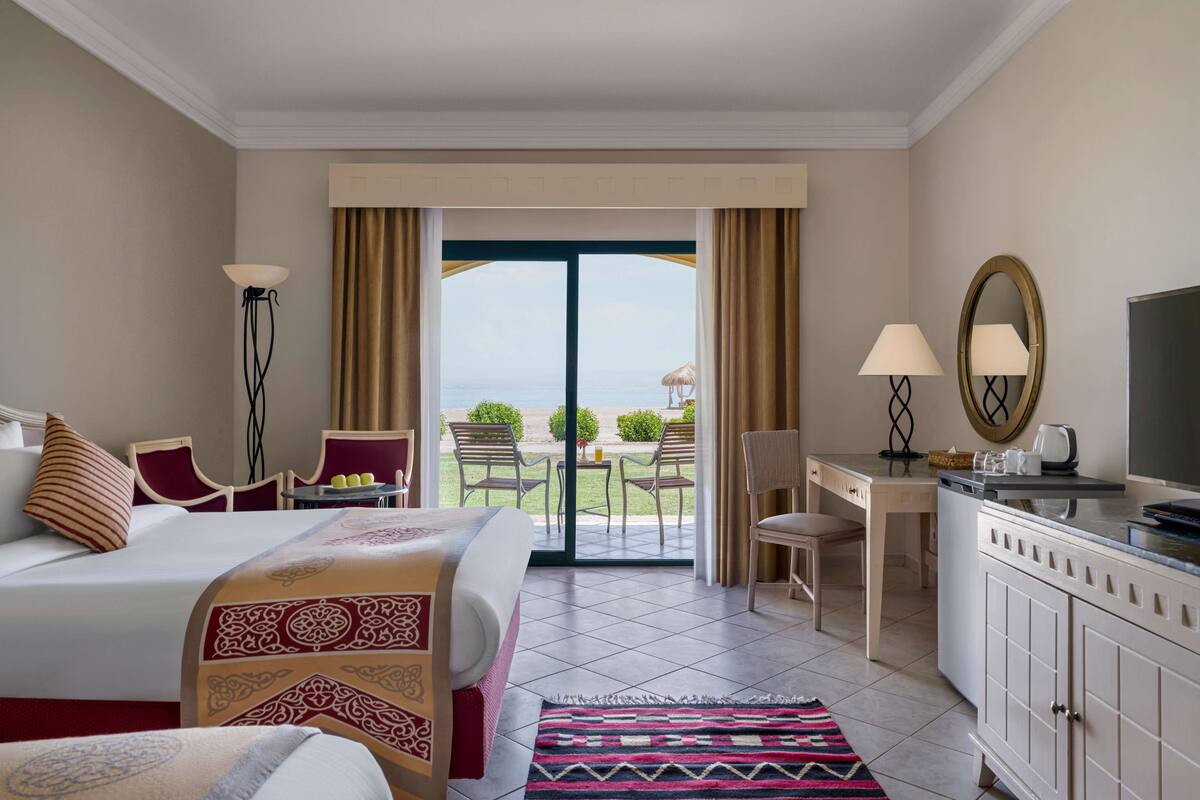 Beach Front Room Twin bed | 客房景观