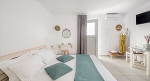 Economy Studio | 1 bedroom, hypo-allergenic bedding, in-room safe, individually decorated