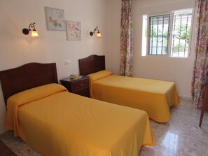 In-room safe, desk, soundproofing, iron/ironing board