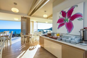 Desayuno buffet incluido todos los días