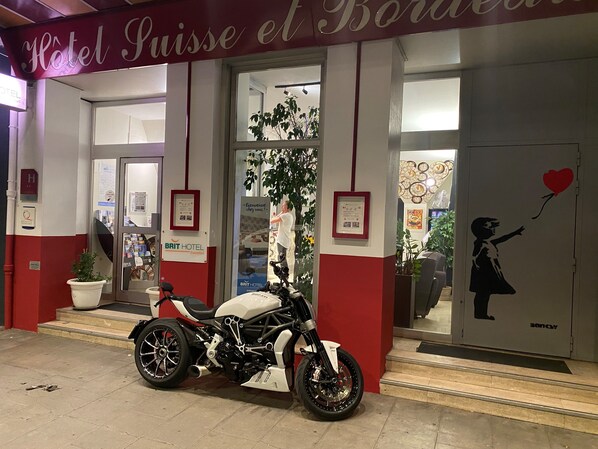 Property entrance - Campanile Grenoble Centre Gare (Grenoble)