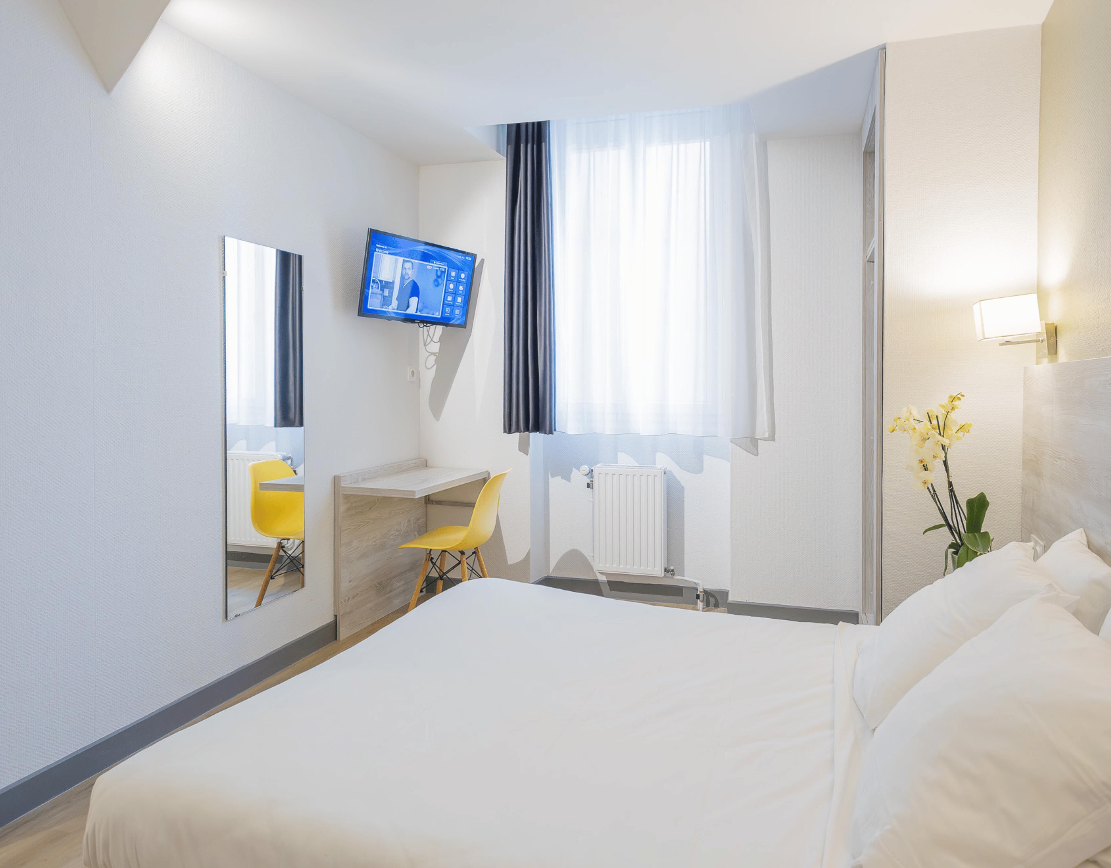 Décoration personnalisée, bureau, chambres insonorisées, Wi-Fi gratuit