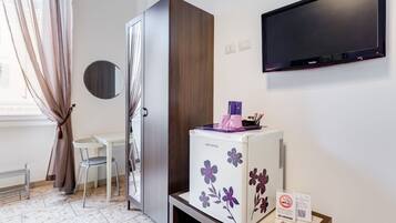 Deluxe-Doppelzimmer, Stadtblick | Minikühlschrank