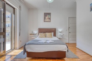 Blackout drapes, free WiFi, bed sheets - Hotel Borsalino (Porto)