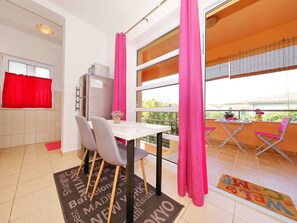 تناول الطعام