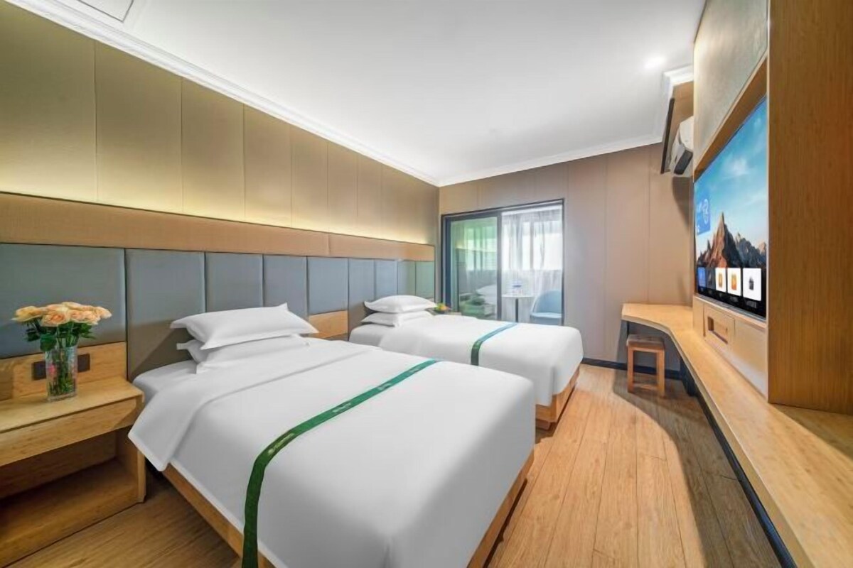 Superior 2-bed Room