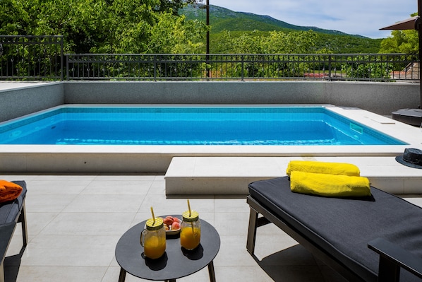 Outdoor pool, a heated pool