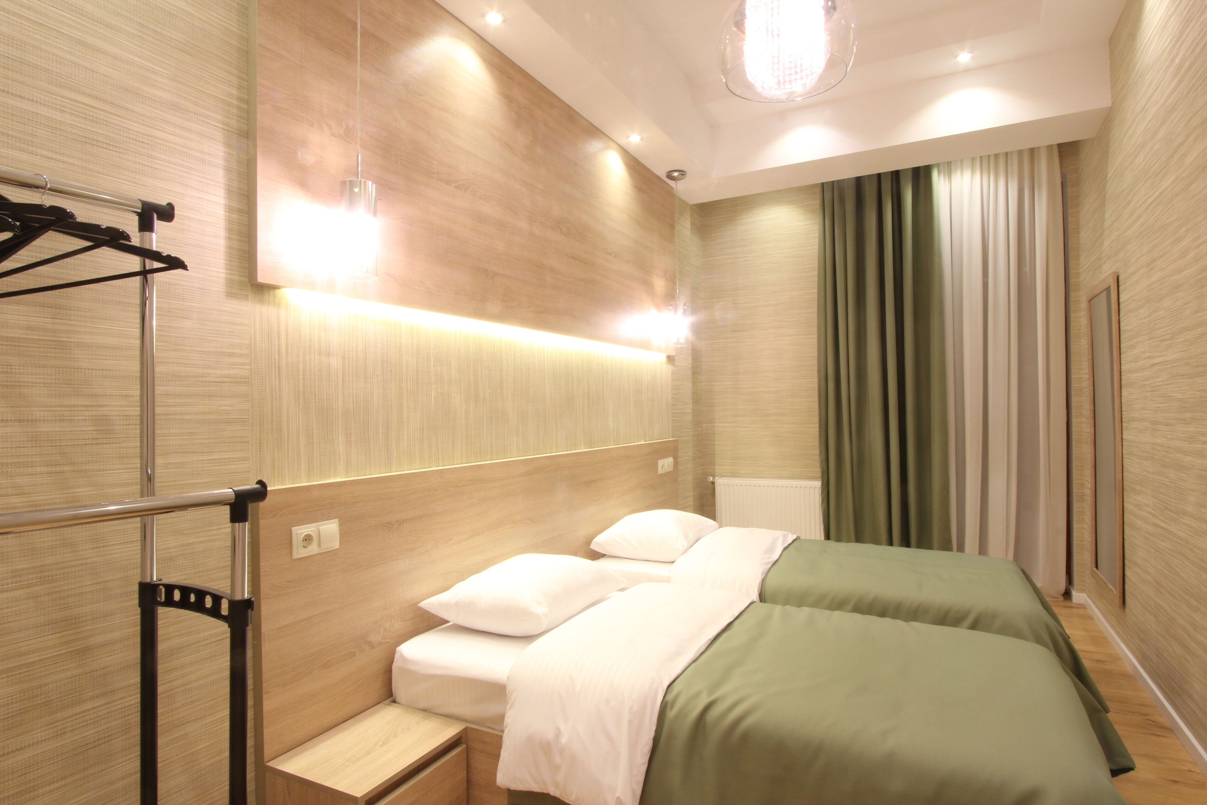 2 bedrooms, iron/ironing board