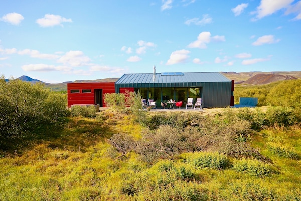 The house is in an amazing surrounding, hiking paradise