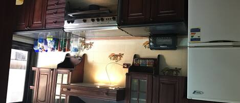 Fridge, microwave, oven, coffee/tea maker
