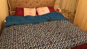 2 bedrooms, soundproofing, iron/ironing board, free WiFi