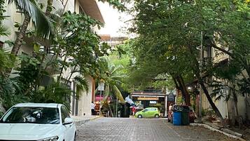 Enceinte de lâhĂ©bergement