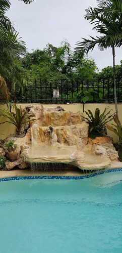 House With Nice Garden And Big Private Pool For Rent and secure power situation.