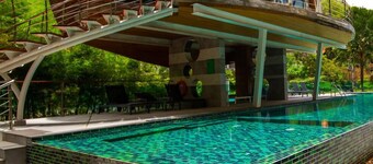 Modern Studio Apartment @ Patong