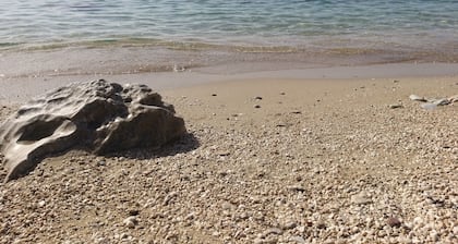 Appartement Enelani 2 prÚs de la plage_salle de sport extérieure/ping-pong